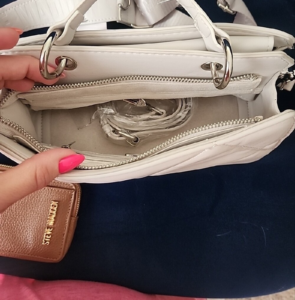 Steve Madden Quilted Crossbody Bag with Coin Pouch - Off White - Picture 6 of 7